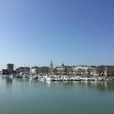 Calme Et Serenite Frühstückspension