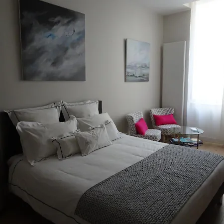 Calme Et Serenite Bed & Breakfast *