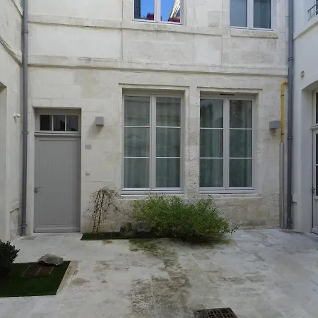 Calme Et Serenite Bed & Breakfast